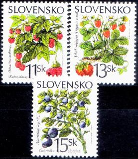 Lesní plody - Ostružina, jahoda, borůvka  (známky z aršíku)